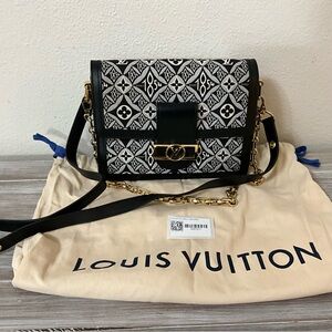 LOUIS VUITTON
Jacquard Since 1854 Dauphine MM Handbag
